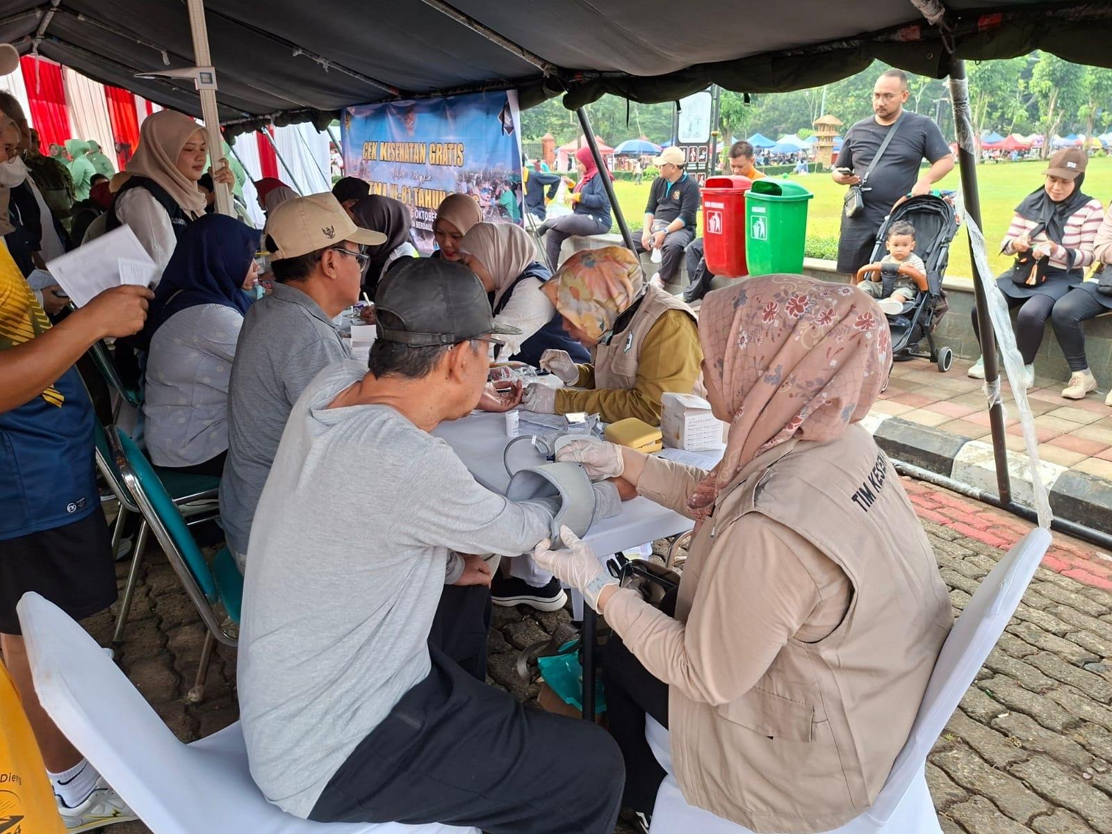 Deteksi Dini Penyakit, Masyarakat Antusias Manfaatkan Layanan Kesehatan Gratis di Car Free Day Tegar Beriman